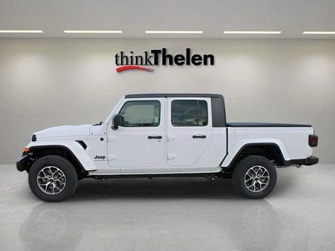 New 2024 Jeep Gladiator Sport image 9