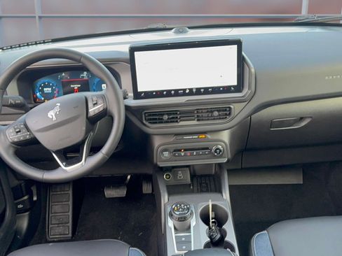 Used 2025 Ford Bronco Sport Outer Banks w/ Outer Banks Tech Package+ image 12