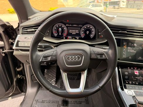Used 2019 Audi Q8 Premium Plus w/ Premium Plus AWD/4WD image 14