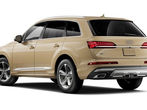 Certified 2025 Audi Q7 3.0T Premium AWD/4WD image 2