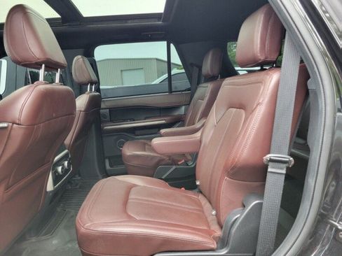 Used 2022 Ford Expedition Limited RWD image 27