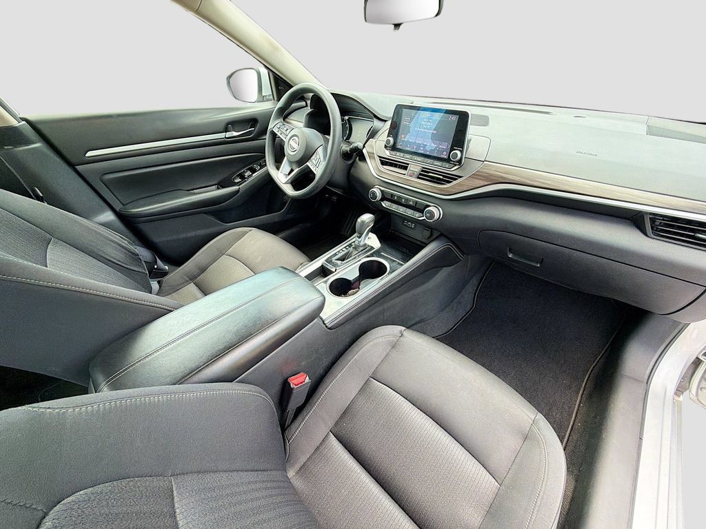 Used 2023 Nissan Altima 2.5 SV FWD image 30