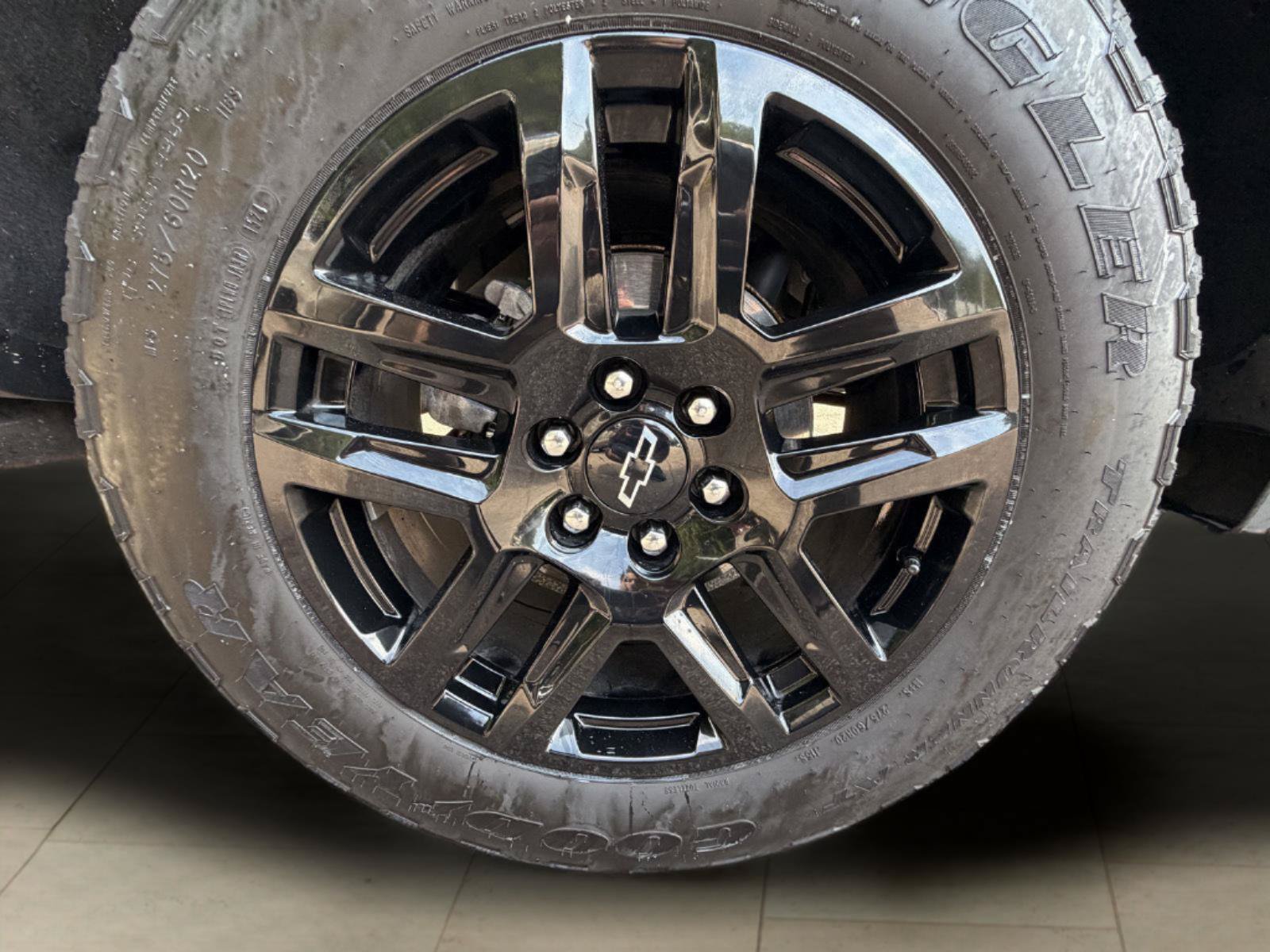 Used 2024 Chevrolet Silverado 1500 Custom w/ Turbomax Blackout Package RWD image 13