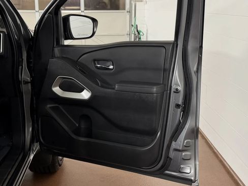 Used 2022 Nissan Frontier SV w/ Technology Package AWD/4WD image 35