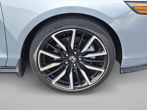 Used 2023 Honda Accord Touring image 23