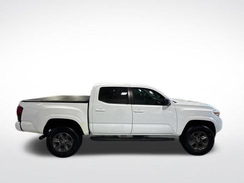 Used 2019 Toyota Tacoma SR w/ SR Convenience Package RWD image 2