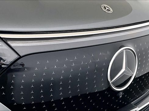 Used 2023 Mercedes-Benz EQS 580 4MATIC SUV image 28