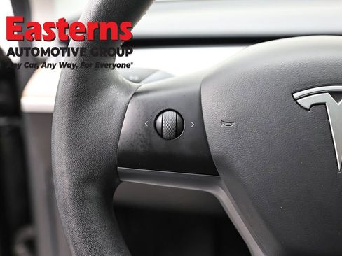 Used 2021 Tesla Model Y Long Range image 15