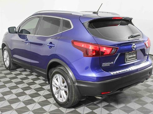 Used 2018 Nissan Rogue Sport SV image 6
