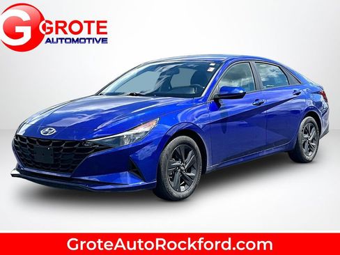Used 2023 Hyundai Elantra SEL w/ Cargo Package FWD image 1