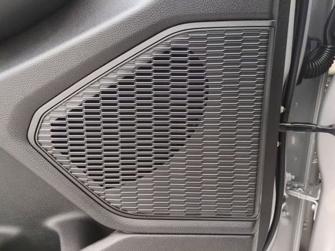 New 2025 Jeep Grand Cherokee Laredo w/ Luxury Tech Group I RWD image 30
