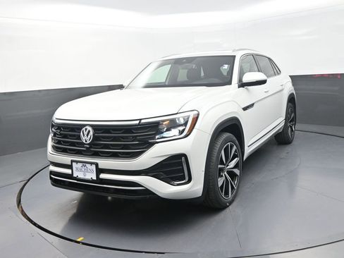 New 2026 Volkswagen Atlas Cross Sport SEL Premium R-Line AWD/4WD image 4