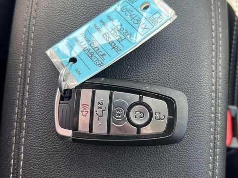 Certified 2020 Ford Escape SEL AWD/4WD image 36