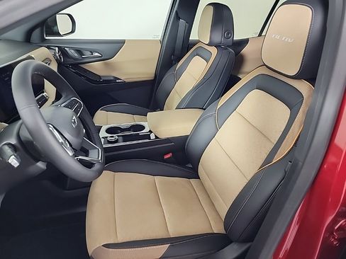 New 2026 Chevrolet Equinox ACTIV w/ Convenience Package III image 21