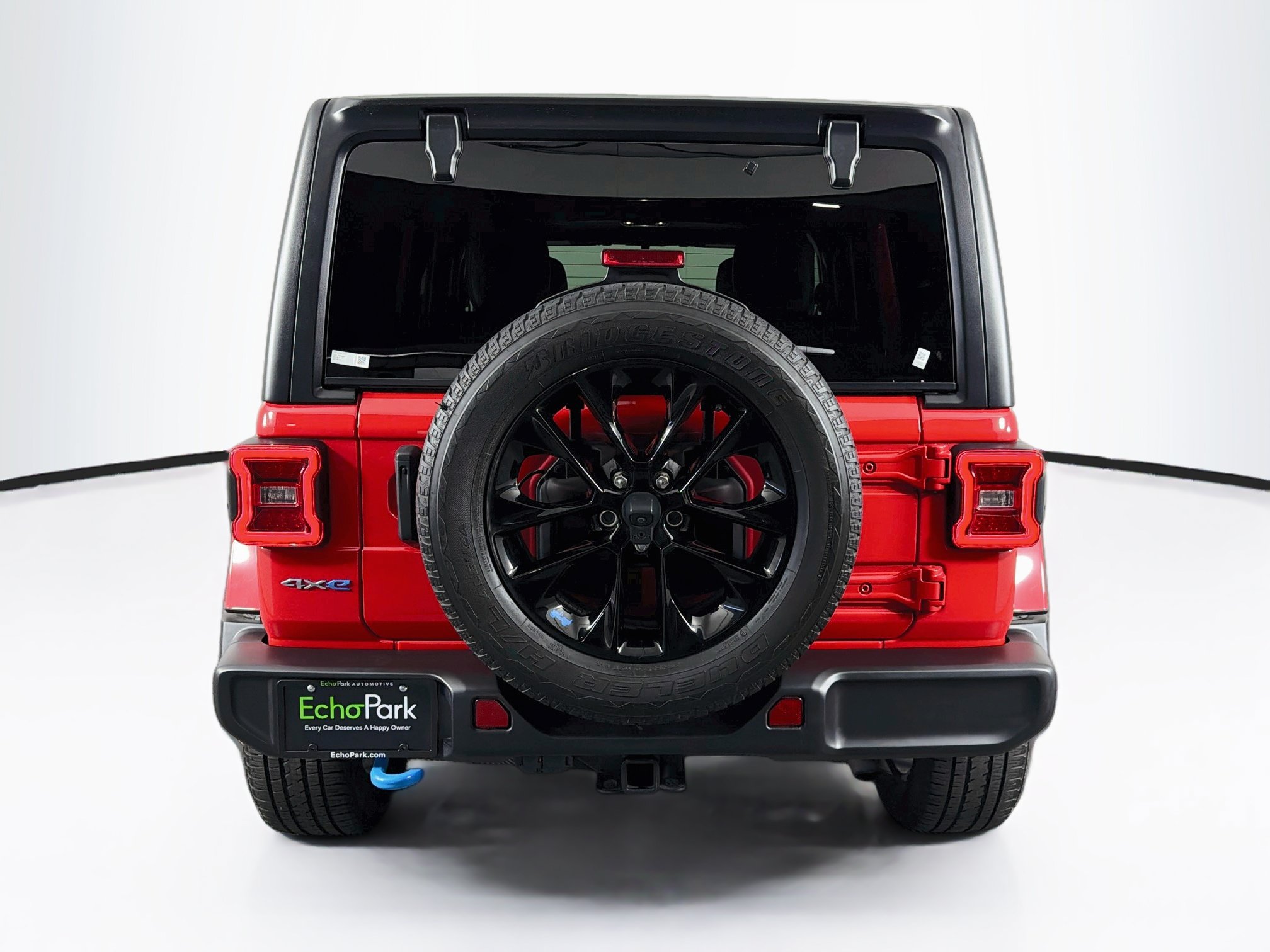 Used 2023 Jeep Wrangler Unlimited Sahara w/ Cold Weather Group AWD/4WD image 7