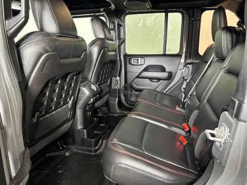 Used 2019 Jeep Wrangler Unlimited Rubicon AWD/4WD image 12