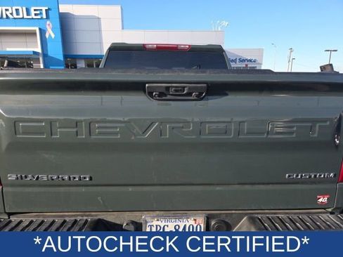 Used 2025 Chevrolet Silverado 1500 Custom Trail Boss w/ LPO, Dark Essentials Package AWD/4WD image 3