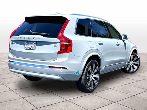 Used 2025 Volvo XC90 T8 Ultra w/ Protection Package Premier AWD/4WD image 15