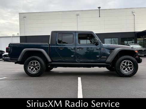 Used 2025 Jeep Gladiator Rubicon w/ Convenience Group image 14