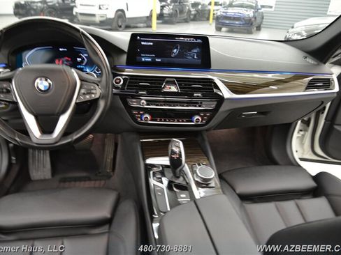 Used 2020 BMW 530e image 16
