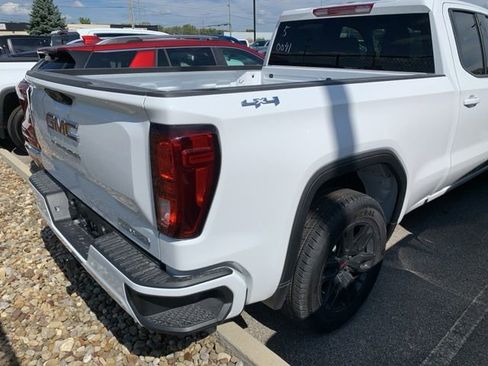 New 2026 GMC Sierra 1500 Elevation image 4