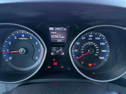 Used 2017 Hyundai Elantra GT image 14