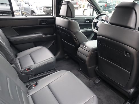 Used 2024 Hyundai Santa Fe Calligraphy image 34