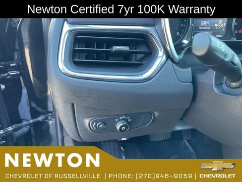 Used 2024 Chevrolet Equinox LT w/ LPO, Floor Liner Package FWD image 7