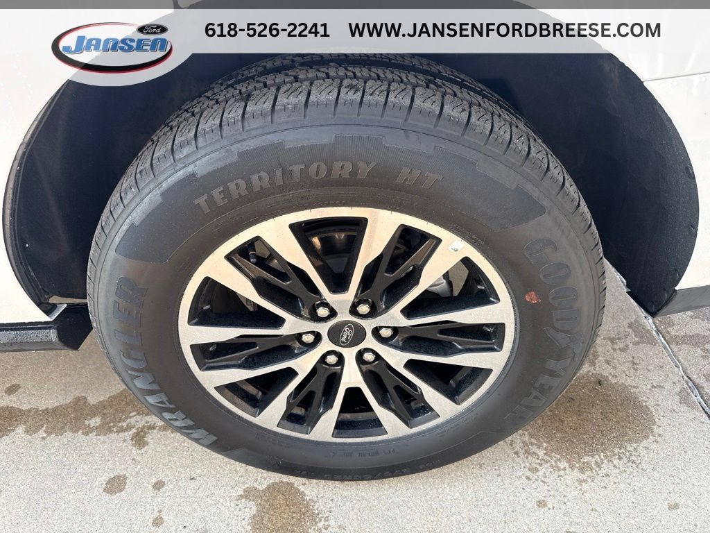 Used 2025 Ford Expedition Platinum AWD/4WD image 6