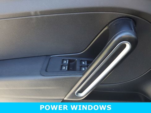 Used 2019 Volkswagen Beetle 2.0T S image 19