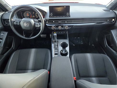 Used 2025 Honda Civic Sport image 11