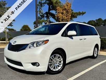 Used 2017 Toyota Sienna XLE