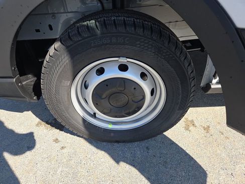 New 2025 Ford Transit 250 148 Medium Roof w/ Load Area Protection Package image 28