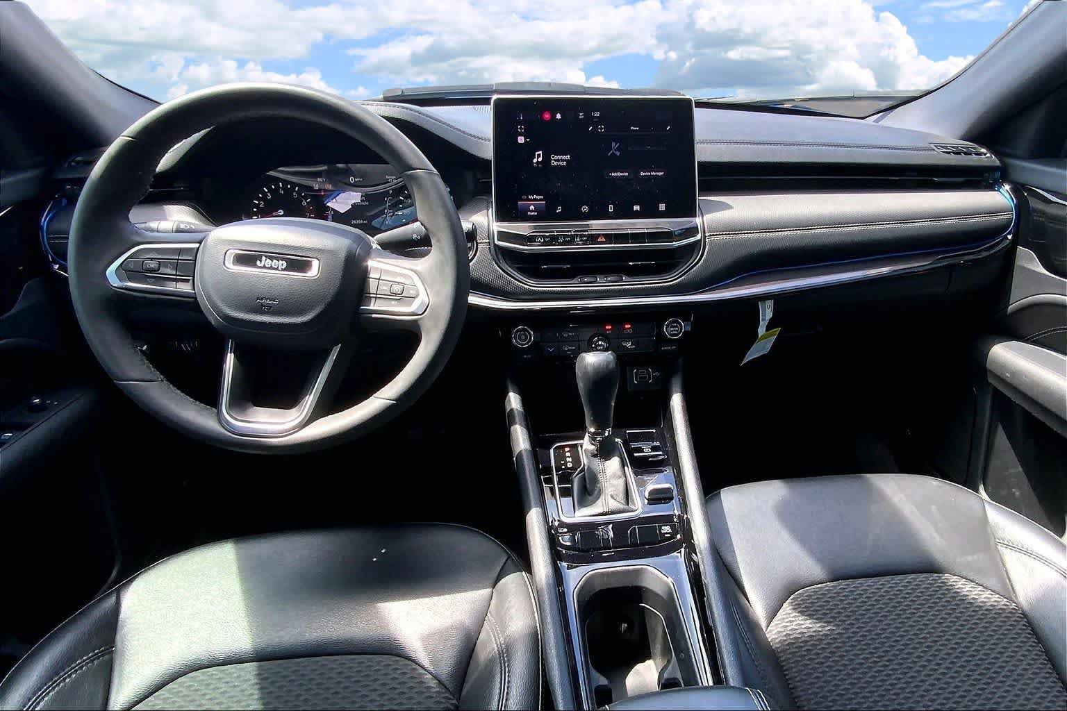 Used 2022 Jeep Compass Latitude AWD/4WD image 10