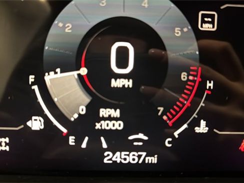 Used 2025 GMC Acadia Elevation image 14