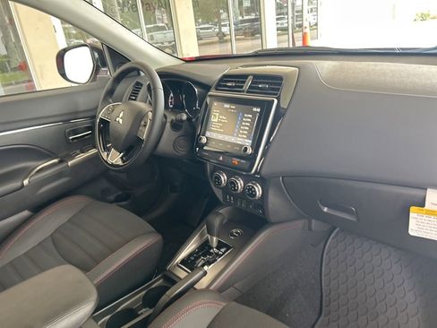 New 2025 Mitsubishi Outlander Sport SE image 20