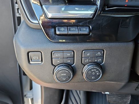 Used 2024 Chevrolet Silverado 2500 LTZ w/ LTZ Plus Package image 14