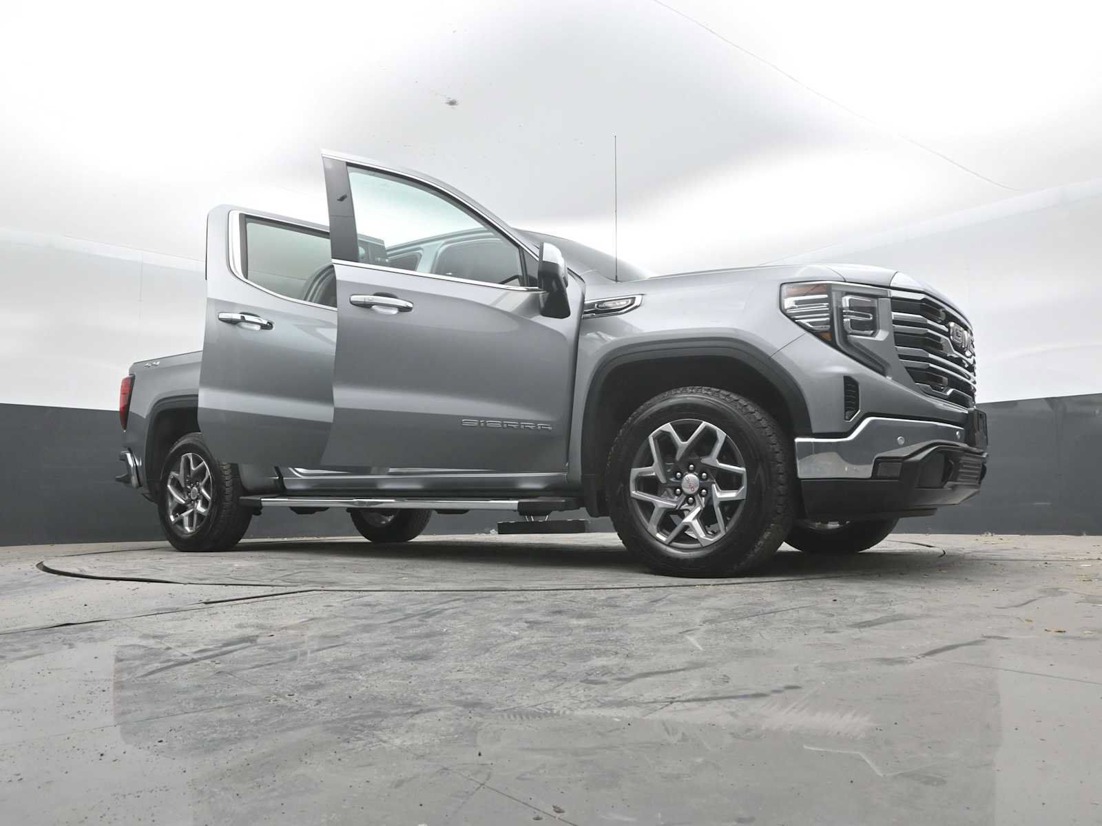 Used 2025 GMC Sierra 1500 Denali w/ Denali Reserve Package AWD/4WD image 60