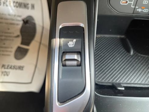 Used 2025 Kia Sorento S w/ Panoramic Sunroof Package AWD/4WD image 26