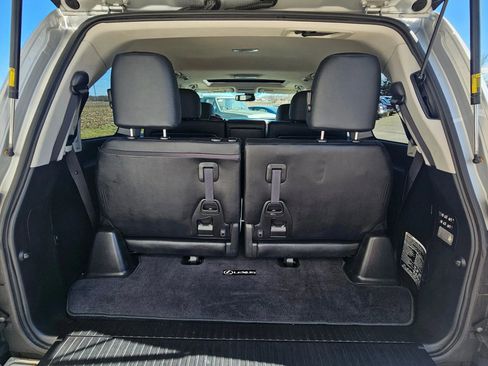 Used 2014 Lexus LX 570 4WD image 16