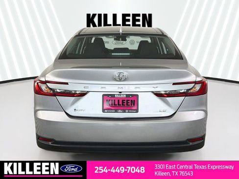 Used 2025 Toyota Camry LE FWD image 8