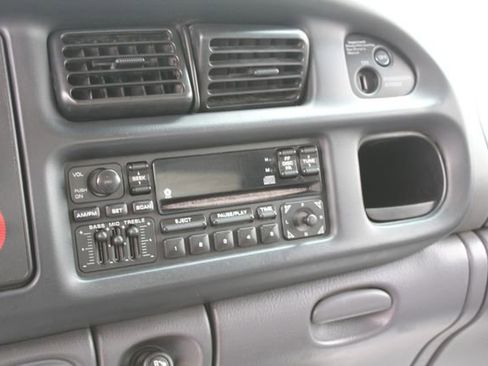 Used 2001 Dodge Ram 2500 Truck 4x4 Quad Cab image 15