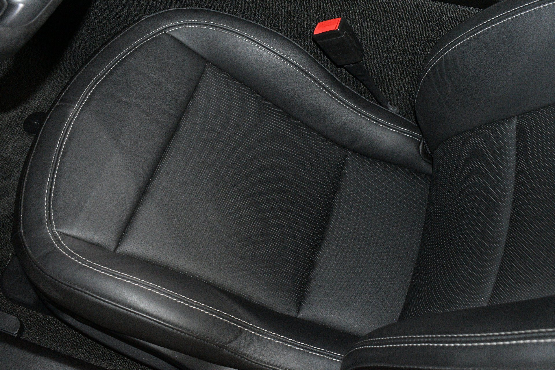 Used 2016 Chevrolet Corvette Stingray Coupe RWD image 11
