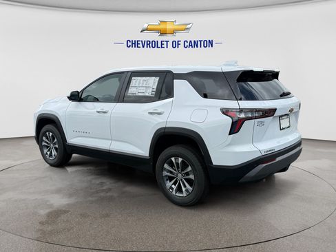 New 2027 Chevrolet Equinox LT w/ Convenience Package II FWD image 7