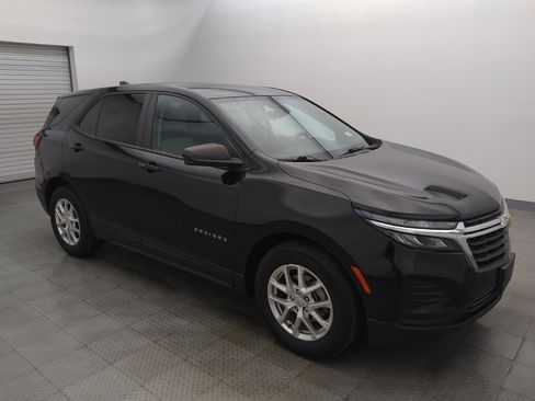 Used 2022 Chevrolet Equinox LS w/ LS Convenience Package image 11