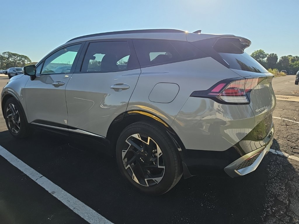 Used 2024 Kia Sportage SX FWD image 12
