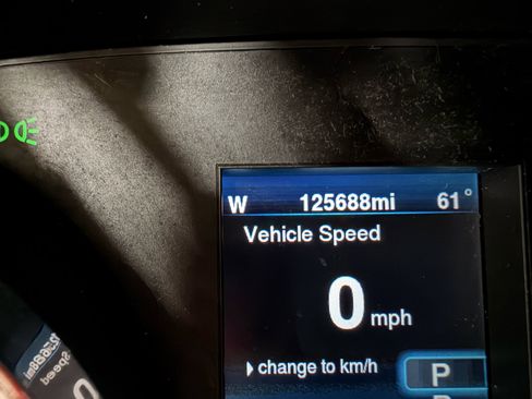 Used 2014 Chrysler 300 image 17