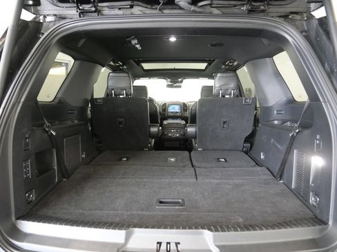 Used 2020 Ford Expedition Limited w/ Equipment Group 302A AWD/4WD image 28