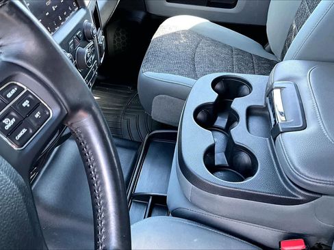 Used 2019 RAM 1500 Big Horn AWD/4WD image 17