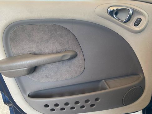 Used 2002 Chrysler PT Cruiser Touring FWD image 9